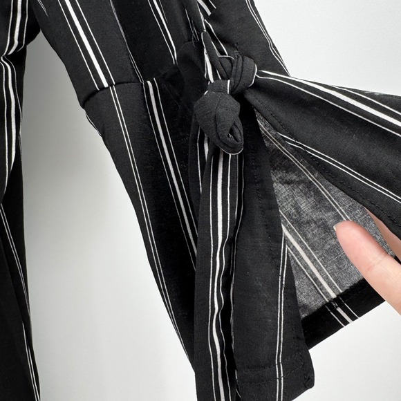 Black White Tunic Top Striped Split Sleeve V Neck Women L XL Career Office NWT - Picture 4 of 11